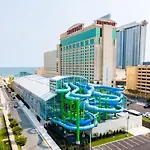 Stylish 2Br 3Ba Cozysuites On The Boardwalk