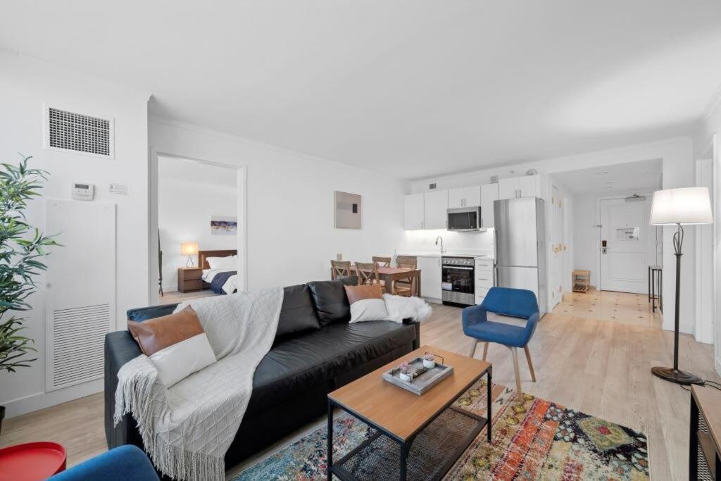 Stylish 2br 3ba Cozysuites On The Boardwalk Atlantic City