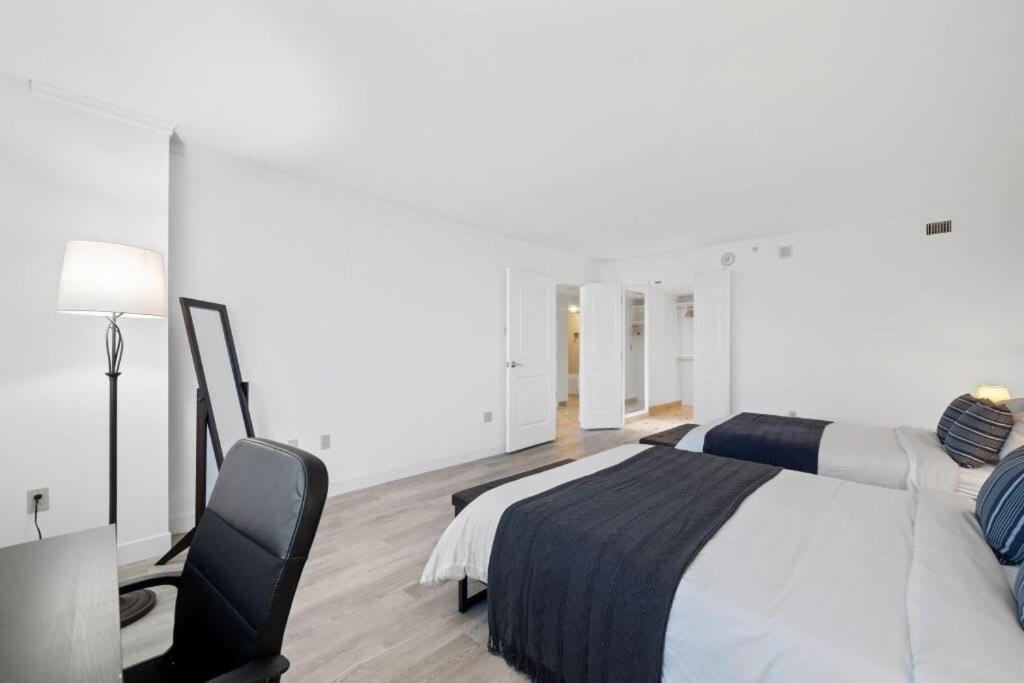 Stylish 2br 3ba Cozysuites On The Boardwalk * Atlantic City